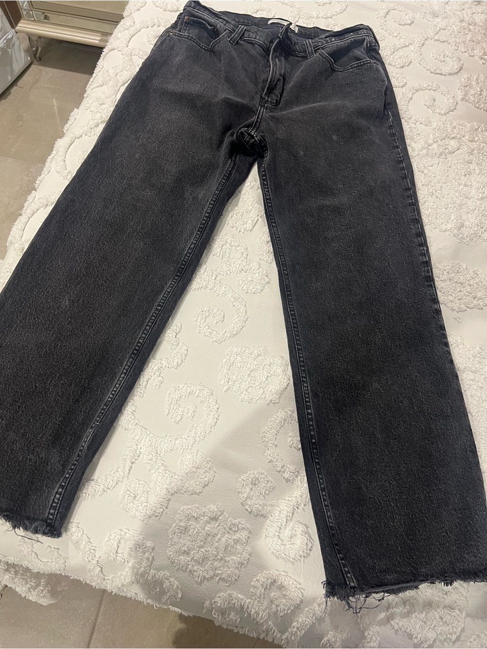 Abercrombie & Fitch Black Wash High-Rise Wide-Leg Jeans Raw Hem Women’s